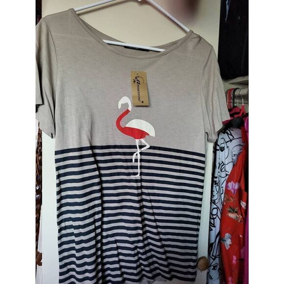 NWT flamingo tee sz Limported - Picture 1 of 3